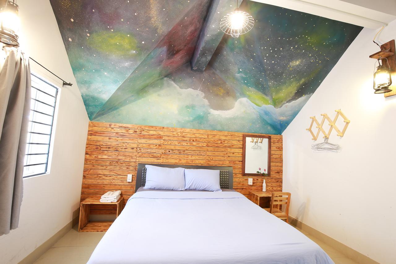 Little Flower Homestay Da Nang Son Tra Esterno foto