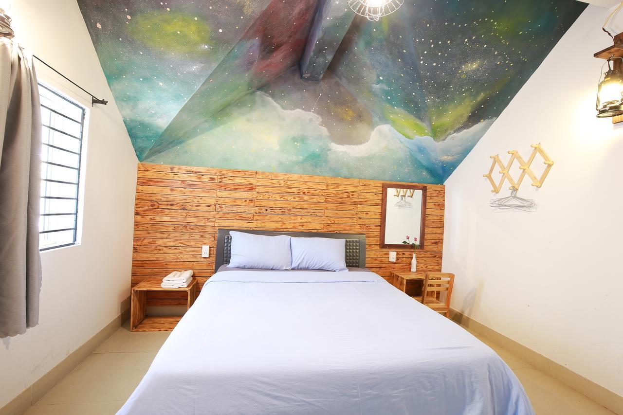 Little Flower Homestay Da Nang Son Tra Esterno foto